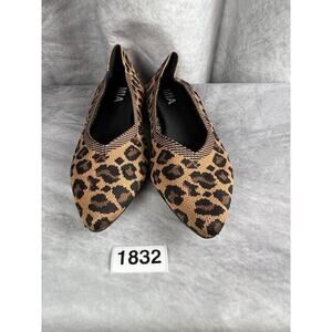MIA Kerri Leopard Print Pointed Toe Knit Fabric Comfort Foam Ballet Flats Sz 6